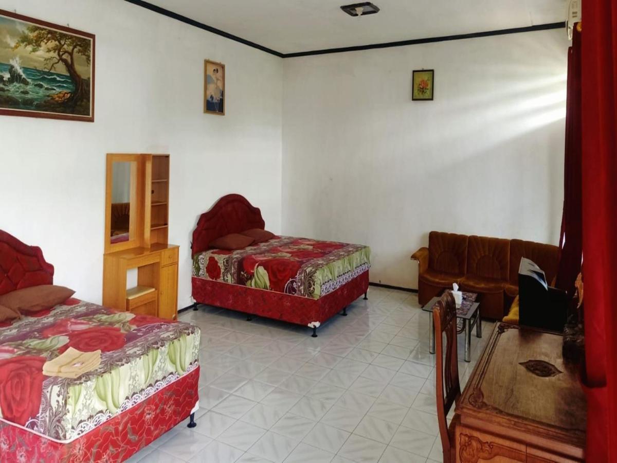Bali Asri Pacitan Luaran gambar